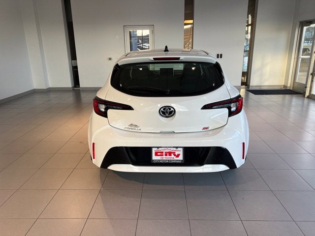 2027 Toyota Corolla Hatchback SE
