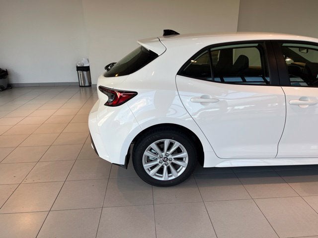 2027 Toyota Corolla Hatchback SE