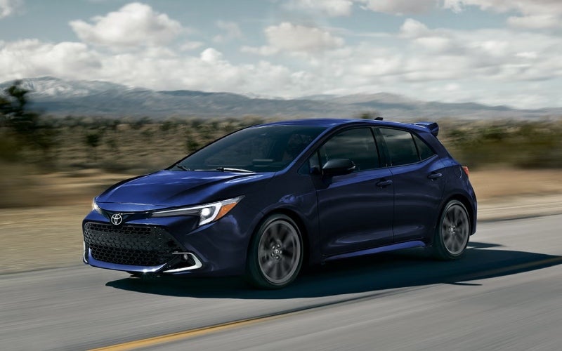 2027toyotacorollahatchback-exterior-01